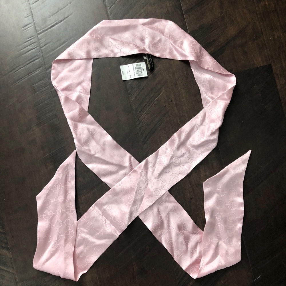 Henri Bendel Monogram skinny scarf